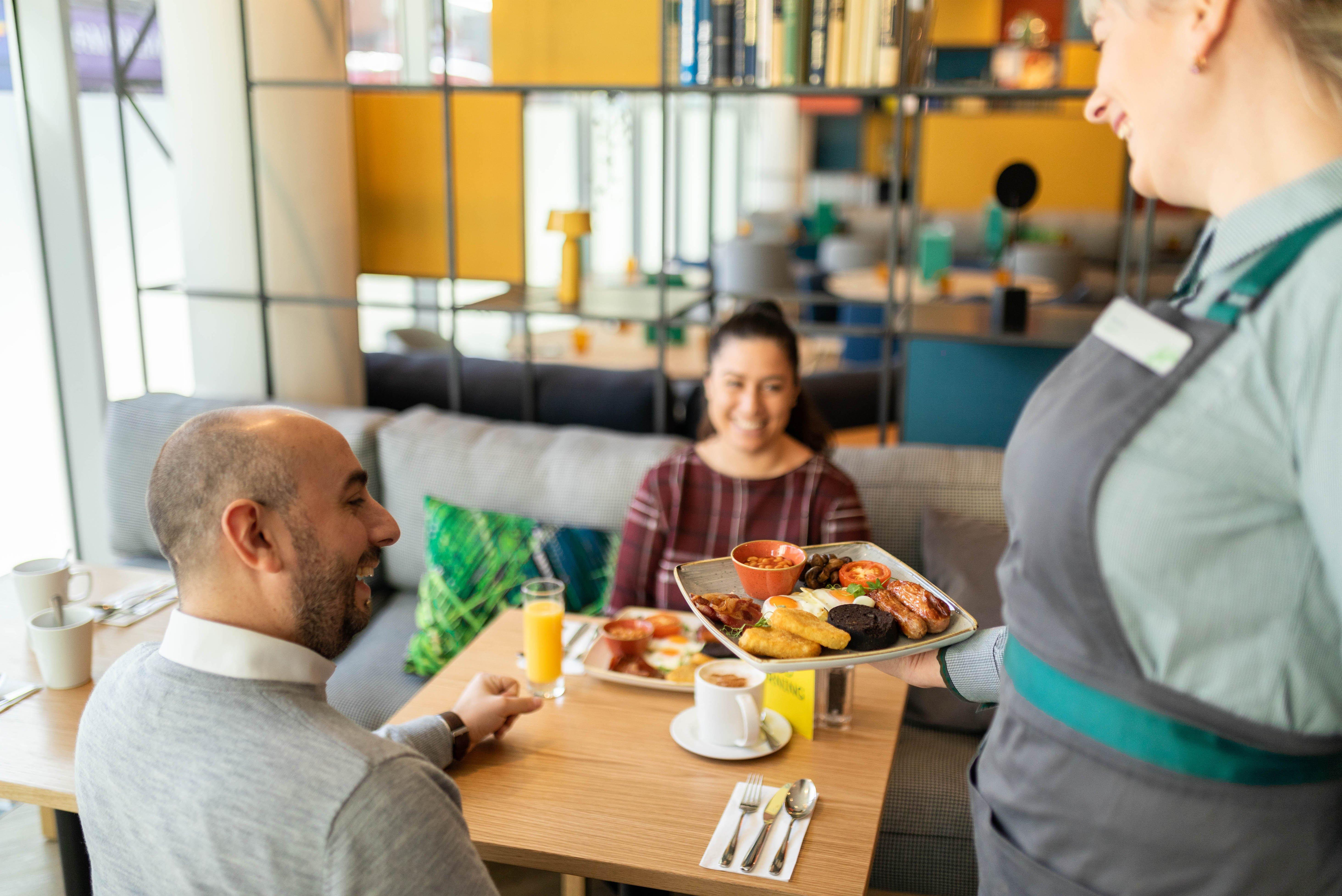 Holiday Inn London - Whitechapel By Ihg Buitenkant foto